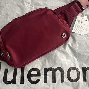 NWT Lululemon Large Beltbag in Bordeaux color